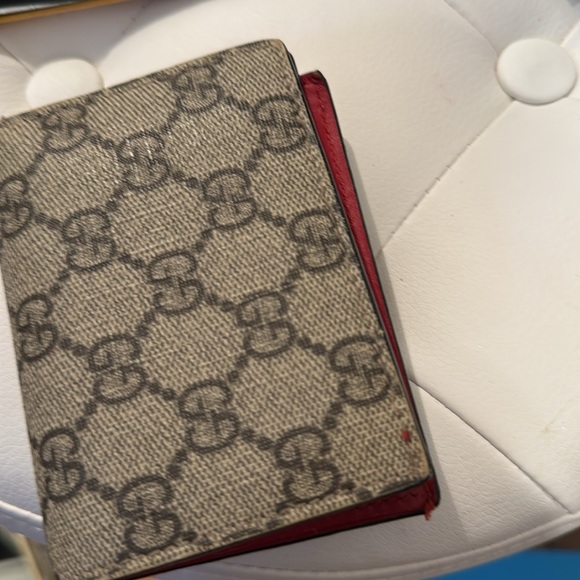 Gucci Supreme GG Cherry Wallet-VGUC - Picture 11 of 12